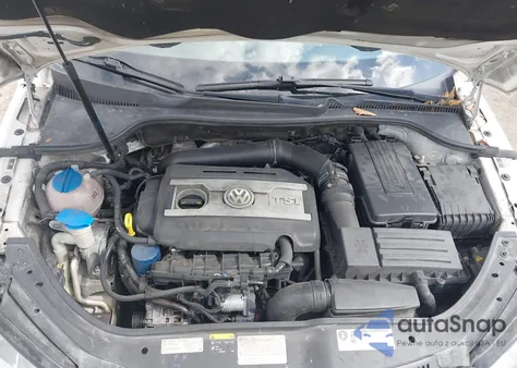 2014 Volkswagen Eos Sport z USA, uszkodzony, nr VIN WVWBW8AH8EV007072